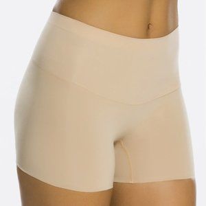 SPANX Shape MY DAY Girl Short shapewear